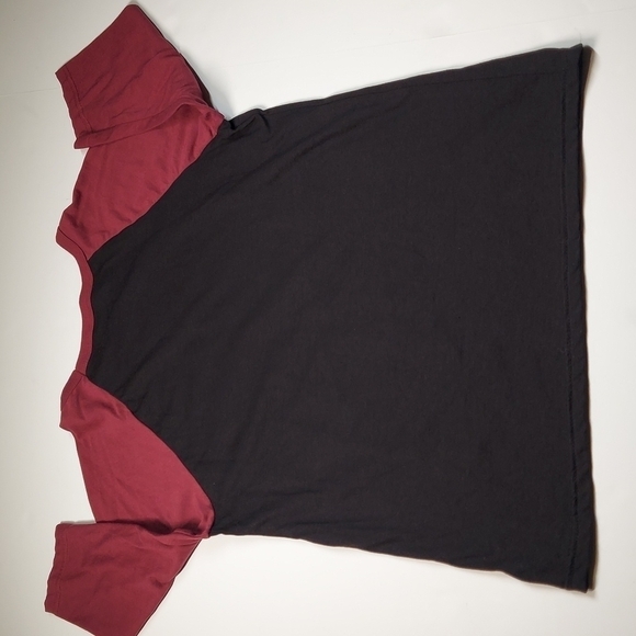 Marvel Superheroes Tee Size Medium - Picture 5 of 6